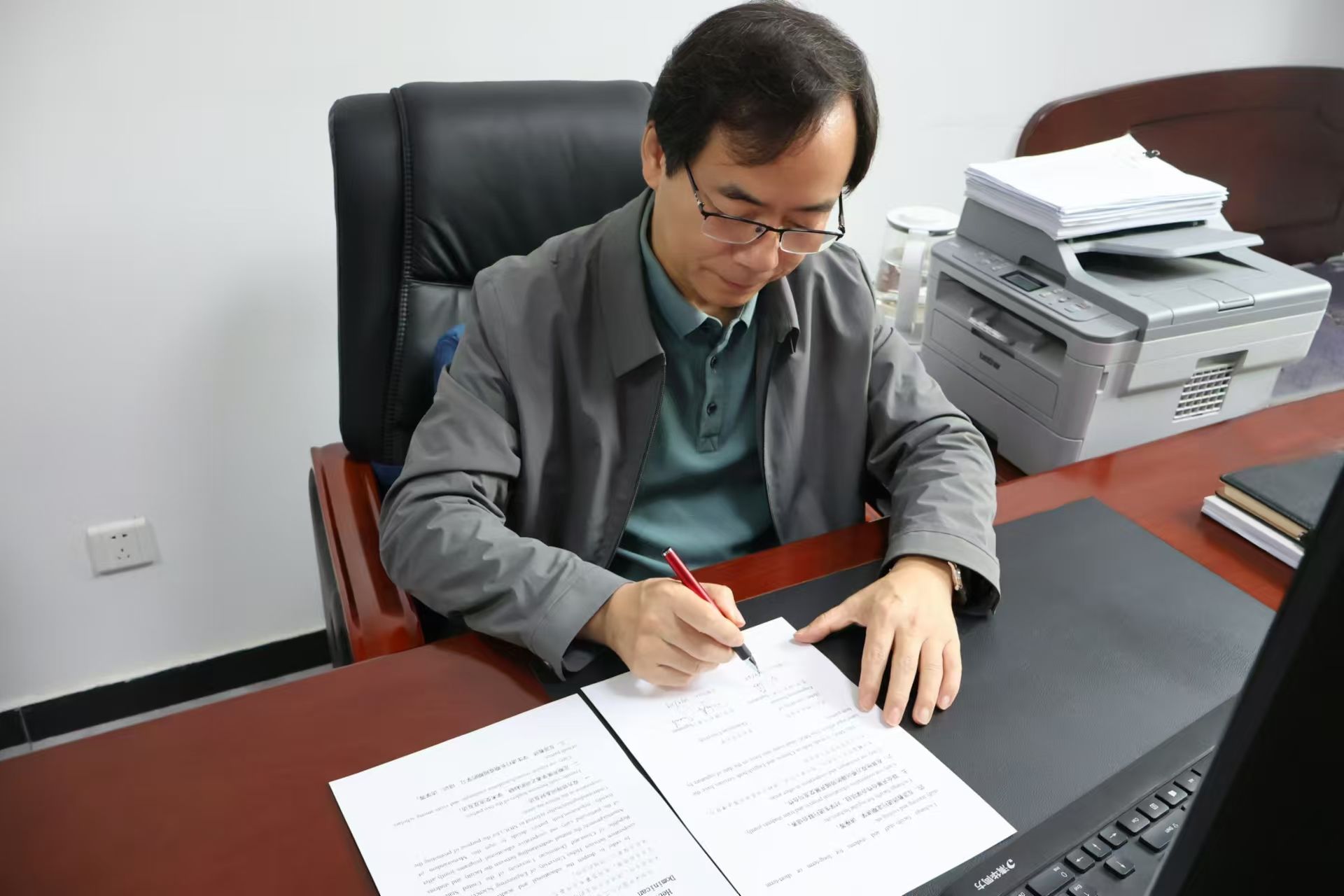 kaiyun官网与美国多米尼克大学签署合作备忘录